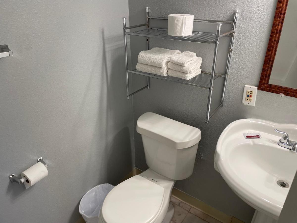 بورت إيزابيل Southwind Inn المظهر الخارجي الصورة